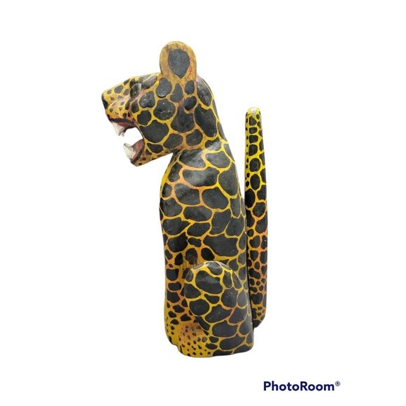 Unique Wooden African Cheetah Sculpture 9" Handcarved & painted w/ marble eyes - Picture 5 of 7